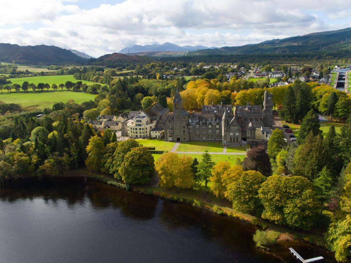 Loch Ness Moat House Apartments Fort Augustus Exterior photo